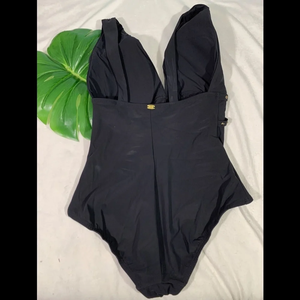 NEW $188 Amoressa Romancing the Stone One-Piece Swimsuit Black [ SZ 10 ]‎